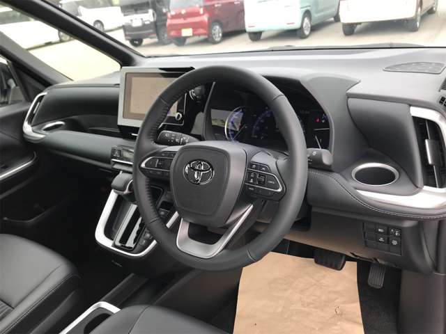 トヨタ ノア １．８ ハイブリッド Ｓ－Ｚ R6年 (東海) 99