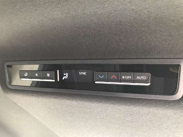 トヨタ ノア １．８ ハイブリッド Ｓ－Ｚ R6年 (東海) 99