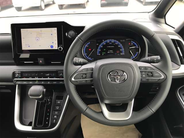 トヨタ ノア １．８ ハイブリッド Ｓ－Ｚ R6年 (東海) 99