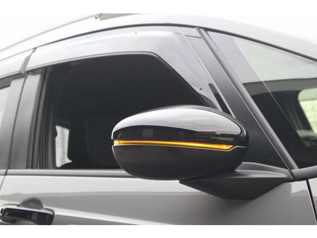 ホンダ フィット　ハイブリッド １．５ Ｅ：ＨＥＶ クロスター R6年 (関東) 99