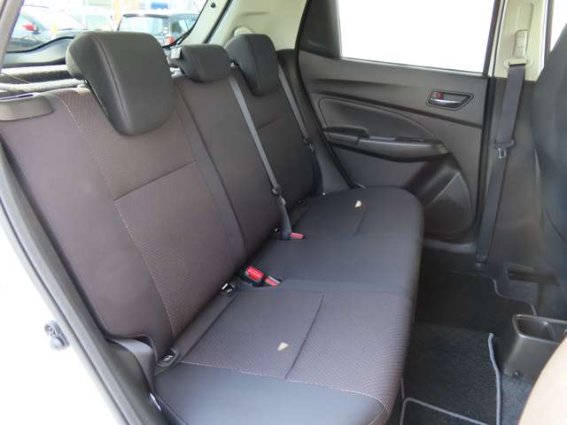 スズキ スイフト スポーツ １．４ R4年 (関東) 99