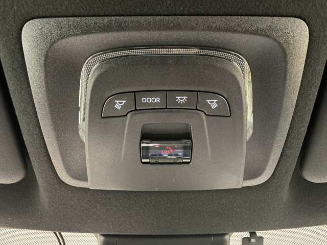 トヨタ カローラクロス　ハイブリッド １．８ ハイブリッド Ｚ Ｅ－ＦＯＵＲ ４ＷＤ R5年 (近畿) 99