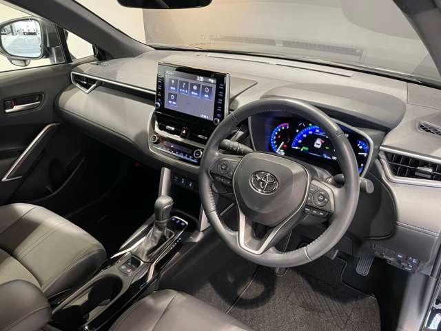 トヨタ カローラクロス　ハイブリッド １．８ ハイブリッド Ｚ Ｅ－ＦＯＵＲ ４ＷＤ R5年 (近畿) 99