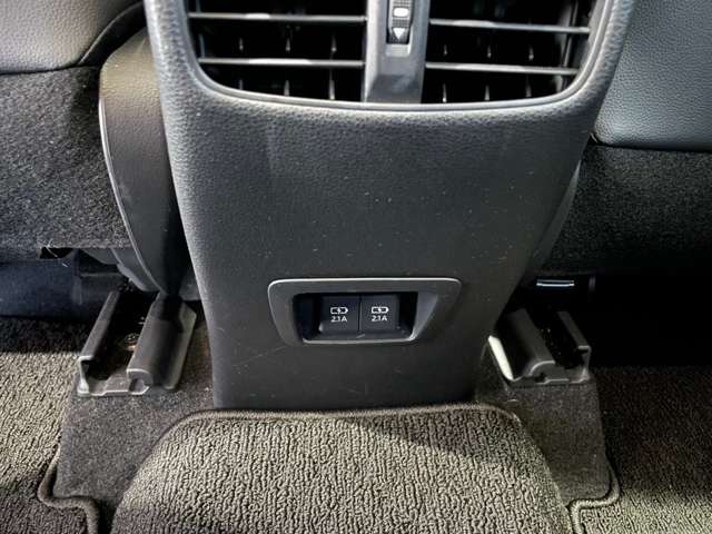 トヨタ カローラクロス　ハイブリッド １．８ ハイブリッド Ｚ Ｅ－ＦＯＵＲ ４ＷＤ R5年 (近畿) 99