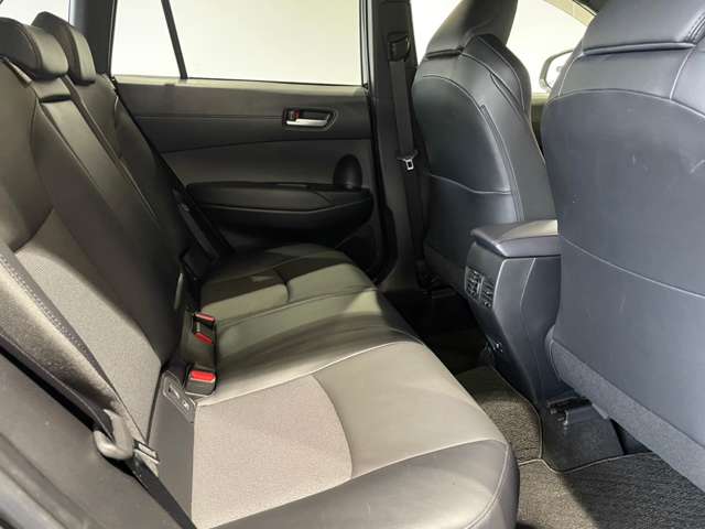 トヨタ カローラクロス　ハイブリッド １．８ ハイブリッド Ｚ Ｅ－ＦＯＵＲ ４ＷＤ R5年 (近畿) 99