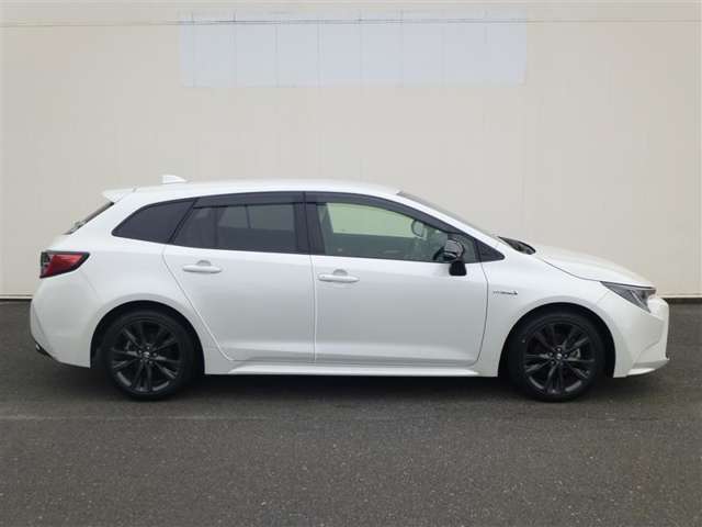 トヨタ カローラ　ツーリング　ハイブリッド １．８ ハイブリッド ＷＸＢ R1年 (東北) 99