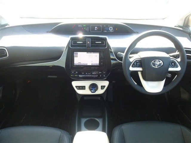 トヨタ プリウス １．８ Ｓ ツーリングセレクション H28年 (東北) 99