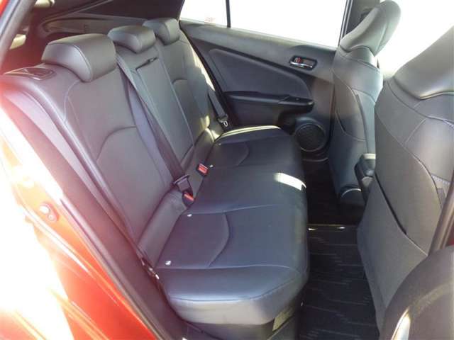 トヨタ プリウス １．８ Ｓ ツーリングセレクション H28年 (東北) 99