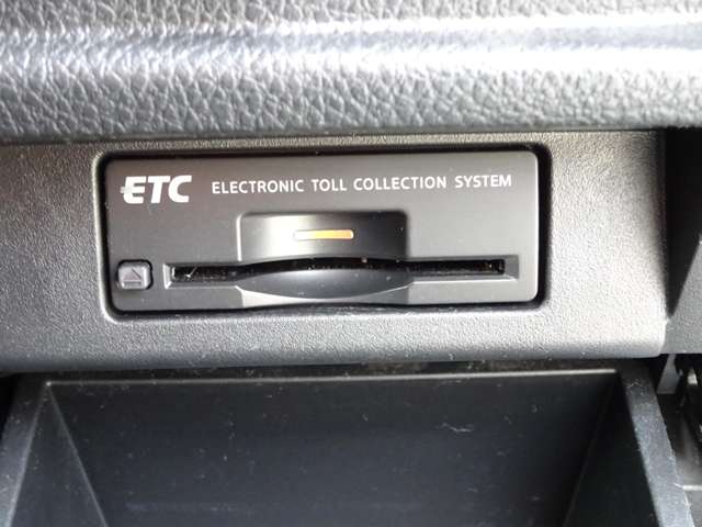 日産 エルグランド ２．５ ２５０ハイウェイスターＳ アーバンクロム ４ＷＤ H27年 () 99