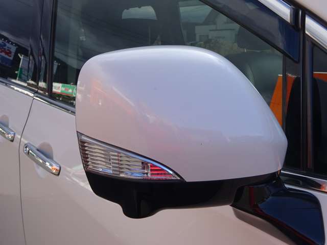 日産 エルグランド ２．５ ２５０ハイウェイスターＳ アーバンクロム ４ＷＤ H27年 () 99