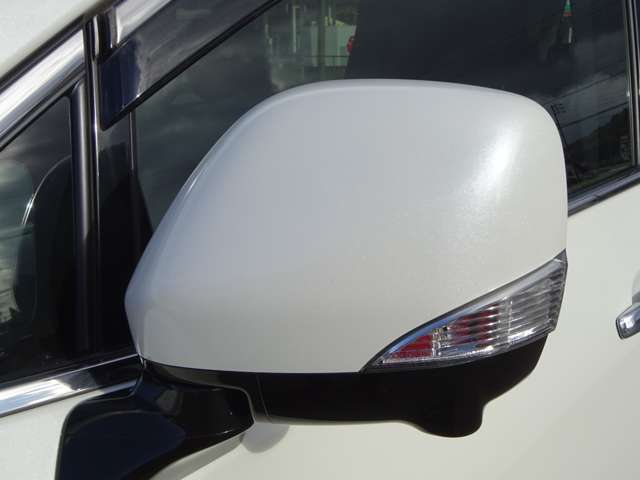 日産 エルグランド ２．５ ２５０ハイウェイスターＳ アーバンクロム ４ＷＤ H27年 () 99