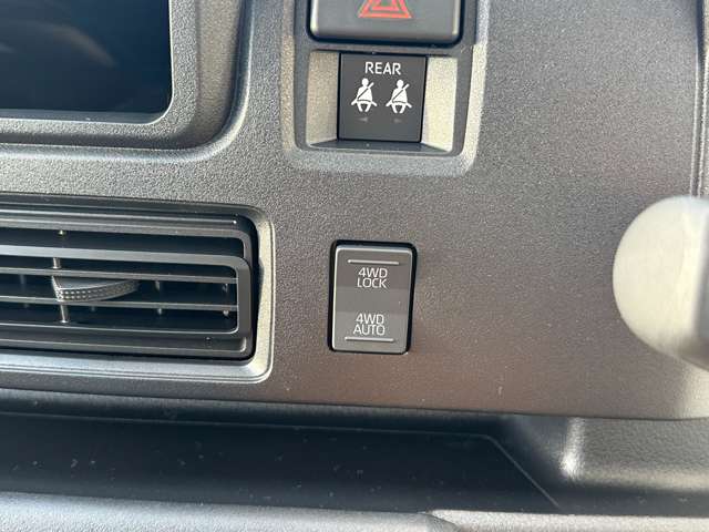 ダイハツ ハイゼットカーゴ ６６０ デラックス ４ＷＤ R6年 (中国) 99