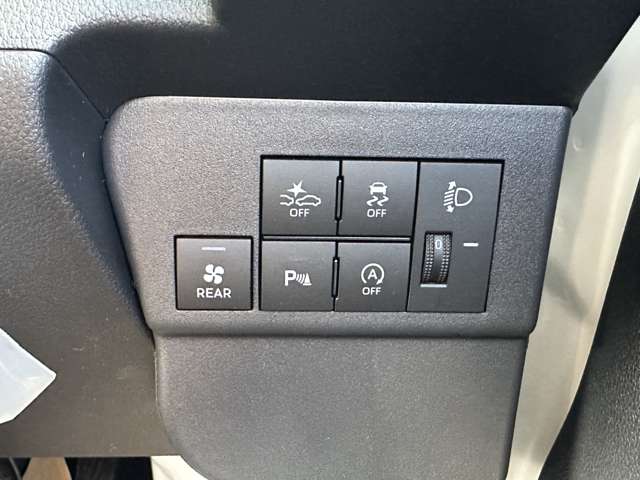 ダイハツ ハイゼットカーゴ ６６０ デラックス ４ＷＤ R6年 (中国) 99