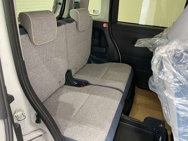 ダイハツ ムーヴ　キャンバス ６６０ ストライプス Ｇ R4年 (中国) 99