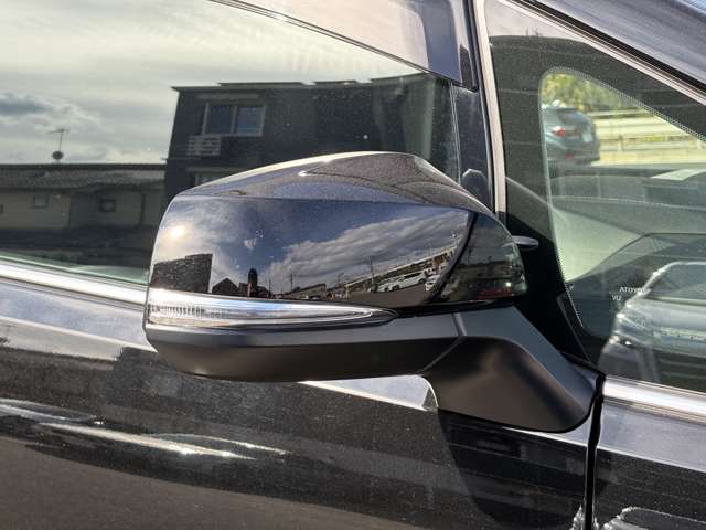 トヨタ アルファード ２．５ Ｓ Ｃパッケージ R4年 (中国) 99