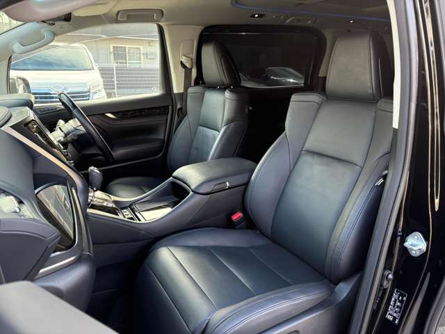 トヨタ アルファード ２．５ Ｓ Ｃパッケージ R4年 (中国) 99