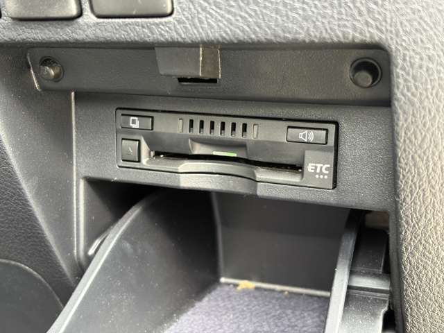 トヨタ アルファード ２．５ Ｓ Ｃパッケージ R4年 (中国) 99