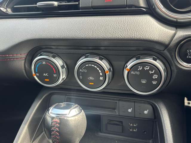 マツダ ロードスター １．５ Ｓ レザーパッケージ H27年 (中国) 99