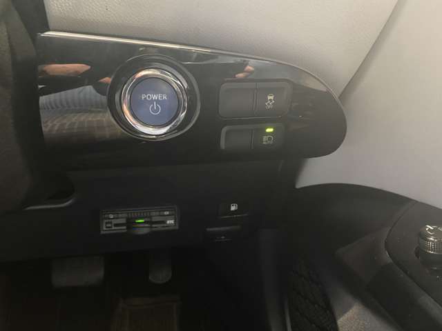 トヨタ プリウス １．８ Ｓ H28年 (九州・沖縄) 99