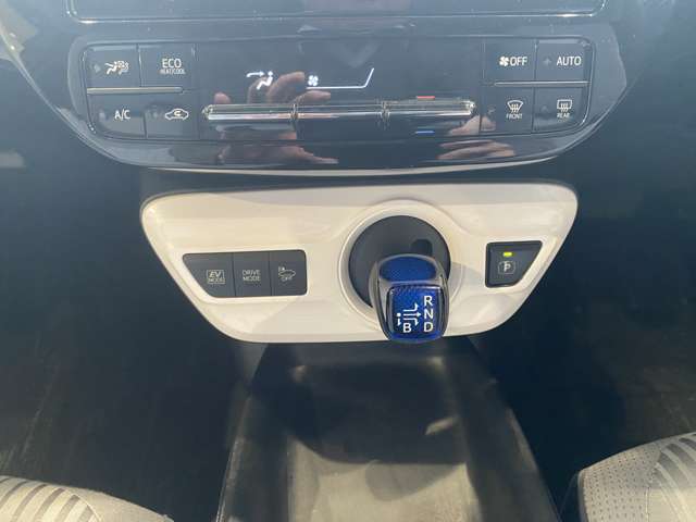 トヨタ プリウス １．８ Ｓ H28年 (九州・沖縄) 99