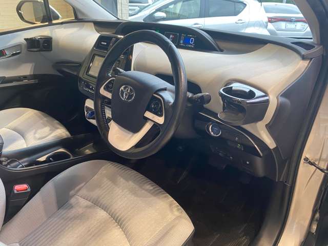 トヨタ プリウス １．８ Ｓ H28年 (九州・沖縄) 99