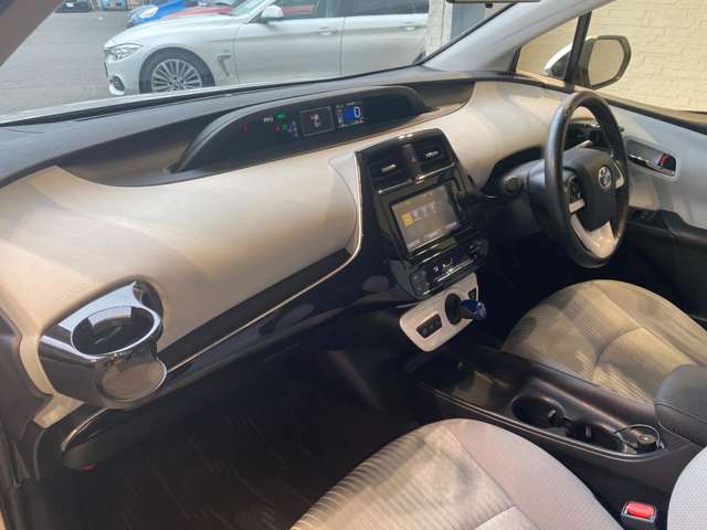 トヨタ プリウス １．８ Ｓ H28年 (九州・沖縄) 99