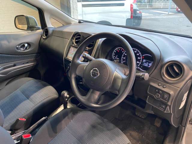 日産 ノート １．２ Ｘ ＤＩＧ－Ｓ H25年 (九州・沖縄) 99