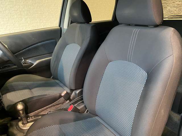 日産 ノート １．２ Ｘ ＤＩＧ－Ｓ H25年 (九州・沖縄) 99