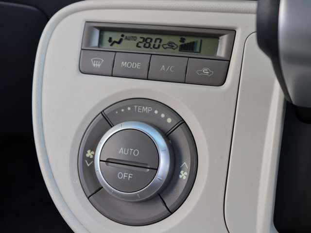 ダイハツ ミラ　ココア ６６０ プラス Ｘ H25年 (中国) 99