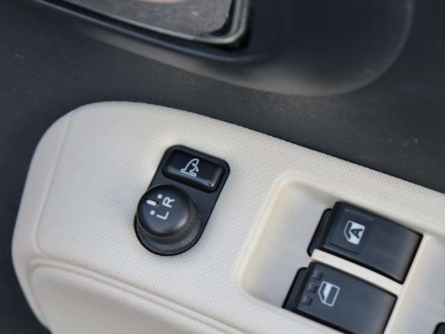 ダイハツ ミラ　ココア ６６０ プラス Ｘ H25年 (中国) 99