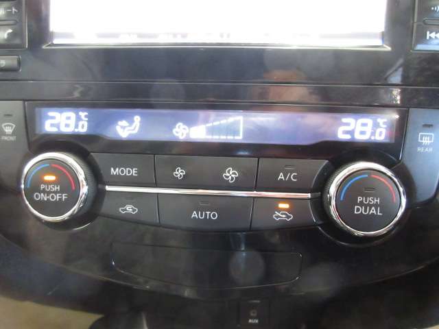 日産 エクストレイル　ハイブリッド ２．０ モード・プレミア ハイブリッド エマージェンシーブレーキパッケージ H27年 (九州・沖縄) 99