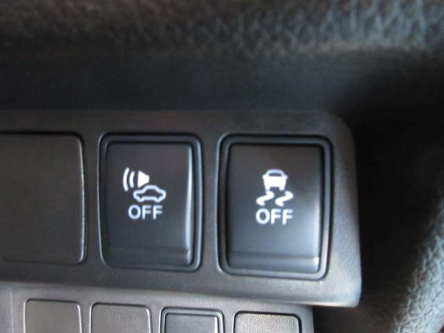 日産 エクストレイル　ハイブリッド ２．０ モード・プレミア ハイブリッド エマージェンシーブレーキパッケージ H27年 (九州・沖縄) 99