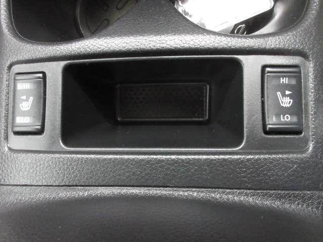 日産 エクストレイル　ハイブリッド ２．０ モード・プレミア ハイブリッド エマージェンシーブレーキパッケージ H27年 (九州・沖縄) 99