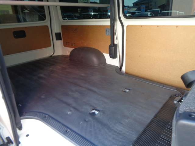 トヨタ ハイエースバン ２．０ ＤＸ ロング ＧＬパッケージ R3年 (中国) 99