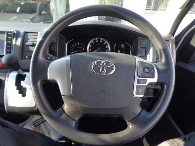 トヨタ ハイエースバン ２．０ ＤＸ ロング ＧＬパッケージ R3年 (中国) 99