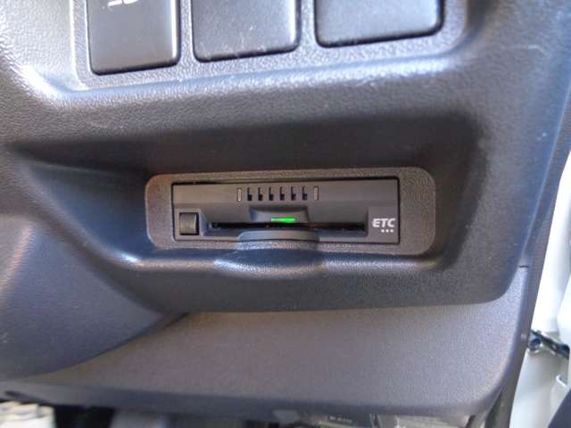 トヨタ ハイエースバン ２．０ ＤＸ ロング ＧＬパッケージ R3年 (中国) 99