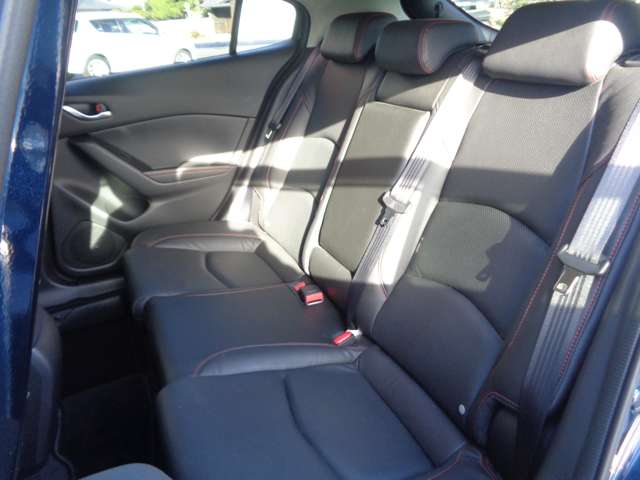 マツダ アクセラスポーツ ２．０ ２０Ｓ ツーリング Ｌパッケージ H26年 (中国) 99