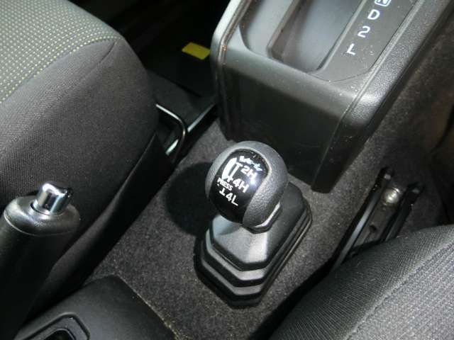 スズキ ジムニー ６６０ ＸＣ ４ＷＤ R4年 (中国) 99