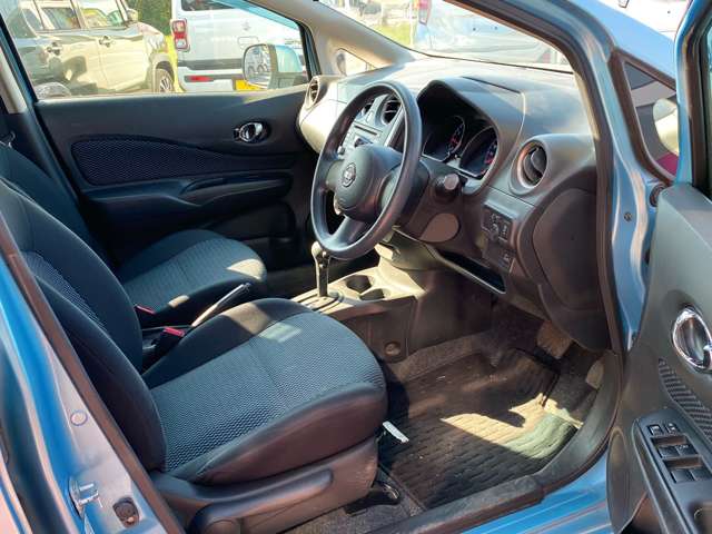 日産 ノート １．２ Ｘ H25年 (九州・沖縄) 99