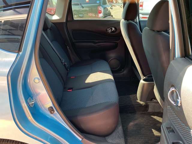 日産 ノート １．２ Ｘ H25年 (九州・沖縄) 99