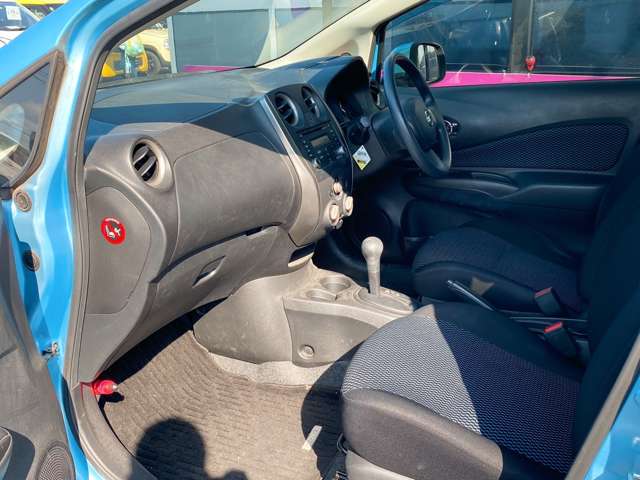 日産 ノート １．２ Ｘ H25年 (九州・沖縄) 99