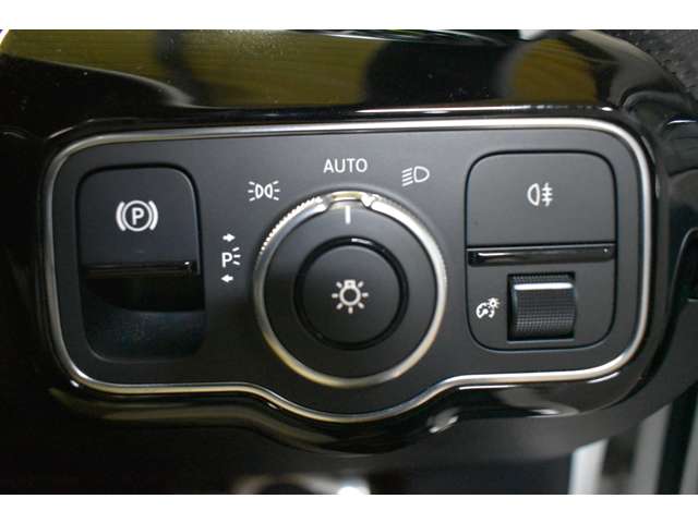 メルセデスベンツ Ａクラス Ａ１８０ エディション１ H30年 (関東) 99