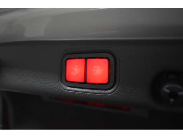 メルセデスベンツ Ｅクラス Ｅ２００ アバンギャルド （ＢＳＧ搭載モデル） ＡＭＧライン R1年 (関東) 99