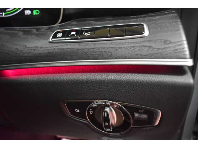 メルセデスベンツ Ｅクラス Ｅ２００ アバンギャルド （ＢＳＧ搭載モデル） ＡＭＧライン R1年 (関東) 99