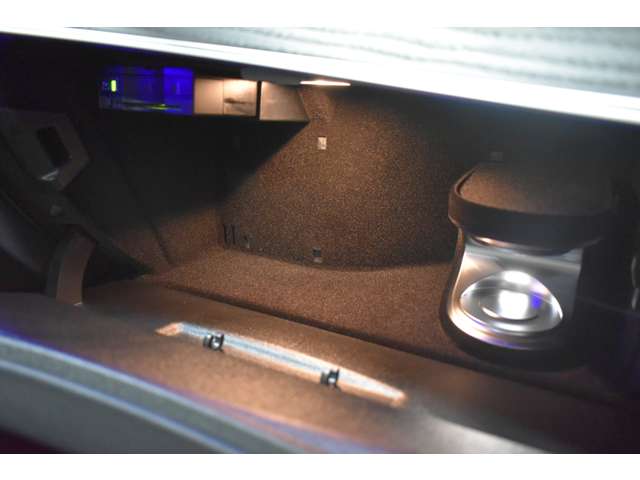 メルセデスベンツ Ｅクラス Ｅ２００ アバンギャルド （ＢＳＧ搭載モデル） ＡＭＧライン R1年 (関東) 99