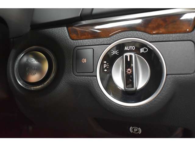 メルセデスベンツ Ｅクラス Ｅ４００ H27年 (関東) 99