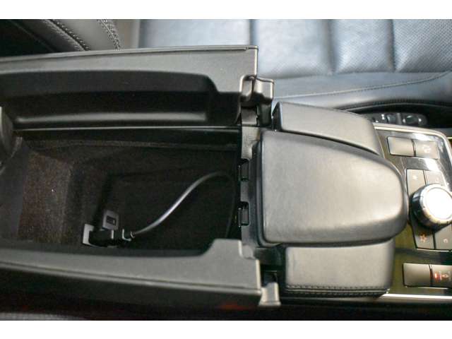 メルセデスベンツ Ｅクラス Ｅ４００ H27年 (関東) 99