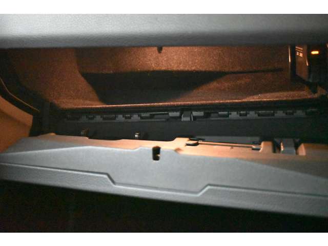 メルセデスベンツ Ｅクラス Ｅ４００ H27年 (関東) 99