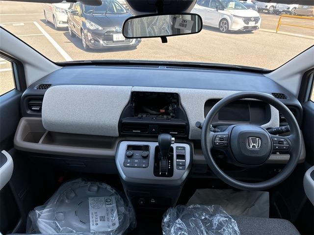 ホンダ フリード　ハイブリッド １．５ Ｅ：ＨＥＶ エアー R6年 (東海) 99