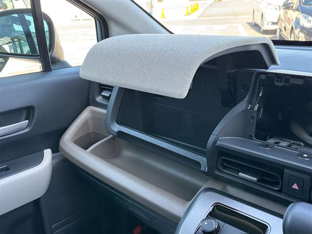 ホンダ フリード　ハイブリッド １．５ Ｅ：ＨＥＶ エアー R6年 (東海) 99